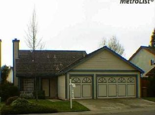 9340 Emerald Vista Dr, Elk Grove, CA 95624