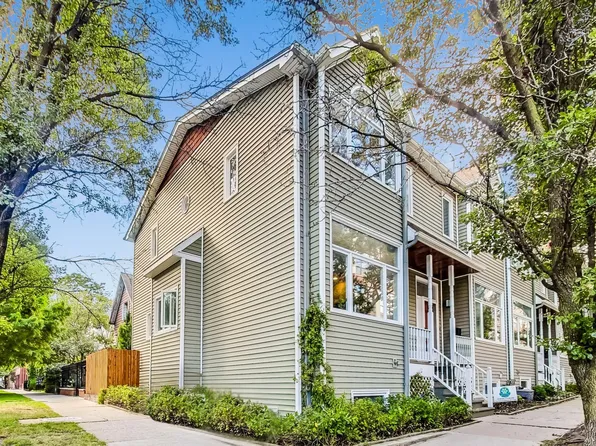 1801 W Roscoe St, Chicago, IL 60657