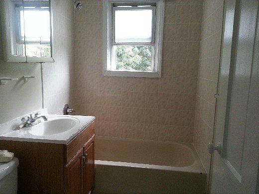 5th image of 30-32 Dupont Pl