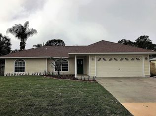 319 Citrus Ave, Sebastian, FL 32958