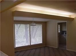 3rd image of 4003 Oakdale Dr