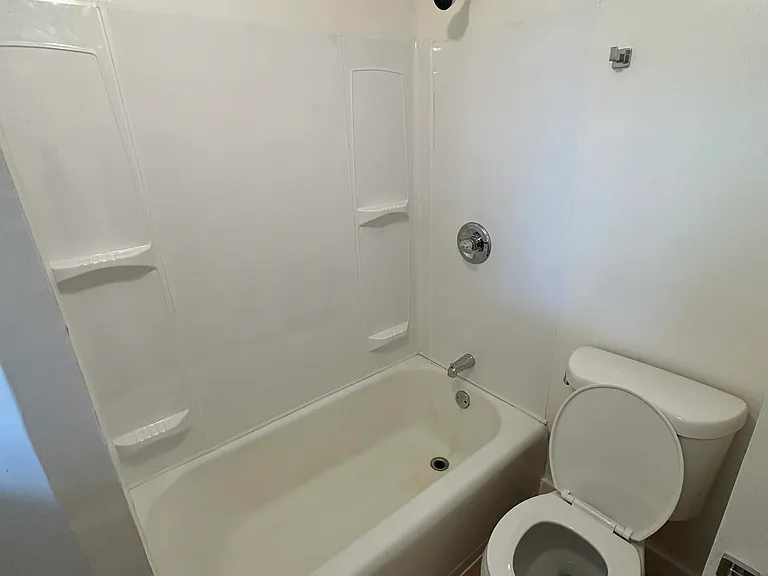28 Chestnut St — Photo 16