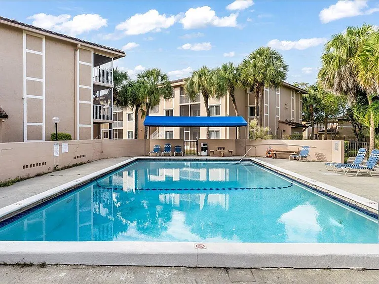 10129 W Atlantic Blvd #E3 — Photo 3