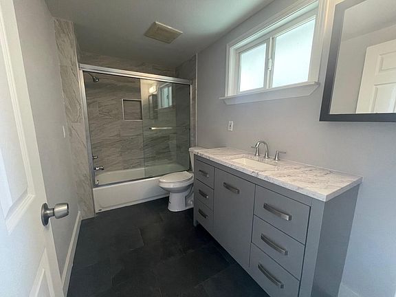 5th image of 834 Blossom Way