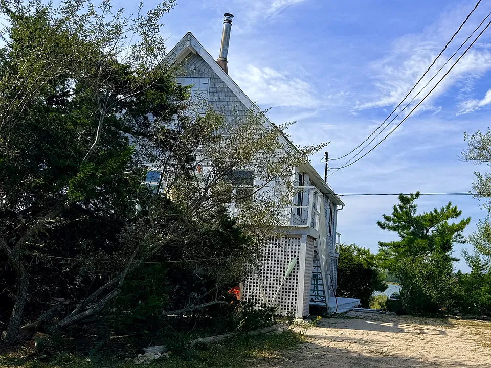 324 Gerard Dr