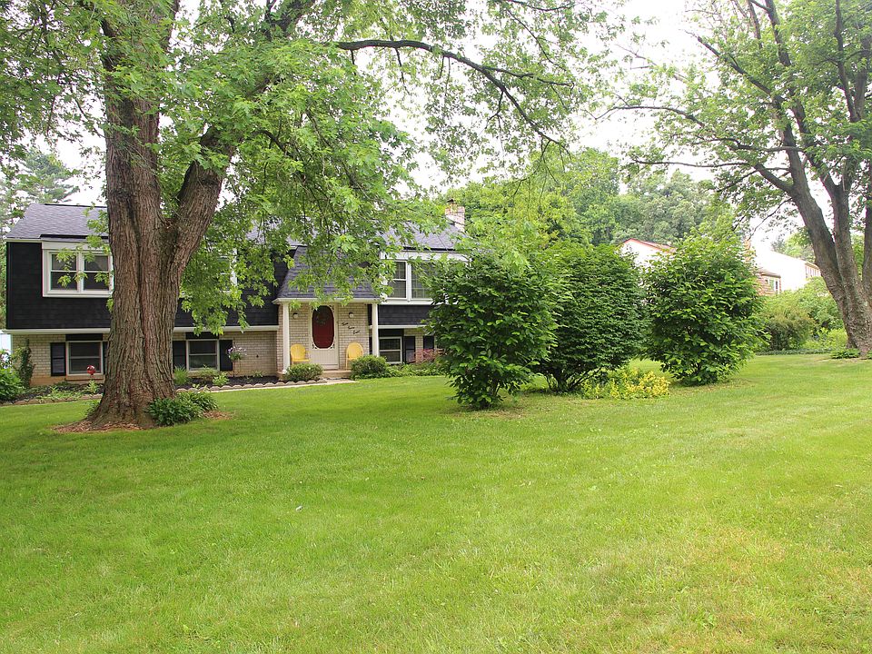 2nd image of 348 Devon Dr