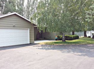 3737 Plum Bush Dr, Klamath Falls, OR 97603