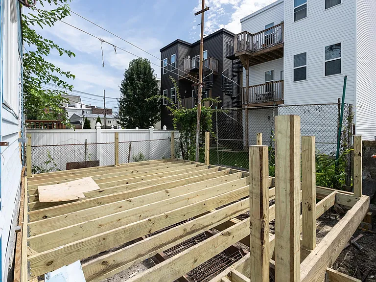 125 Cottage St #1 — Photo 16