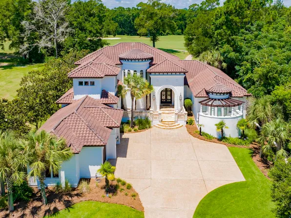 121 Augusta Ct, Fairhope, AL 36532