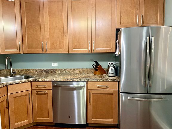 4th image of 122 Circle Ave APT 308