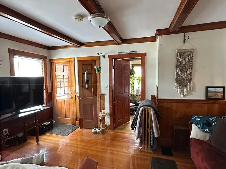 21 Ashland St — Photo 14