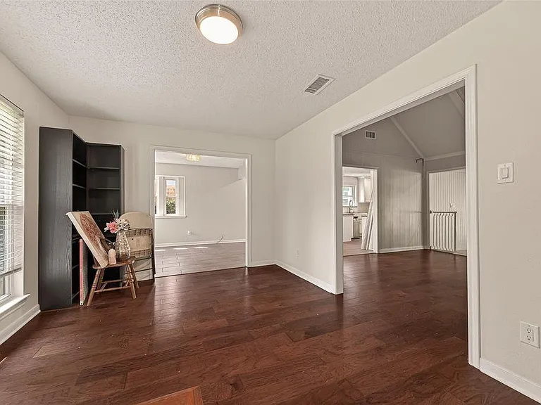 14507 Ravenhurst Ln — Photo 6