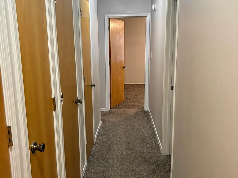 3902 Parker Blvd — Photo 11