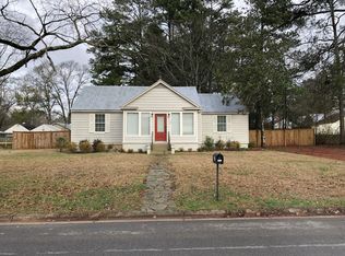 107 Meadow Lane Ct, Trussville, AL 35173