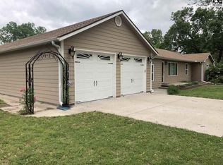 3400 N Waldron St, Hutchinson, KS 67502