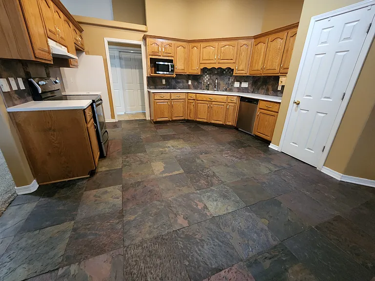 4219 Spindlewick Dr — Photo 14