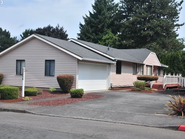 52656 NE Sawyer St, Scappoose, OR 97056