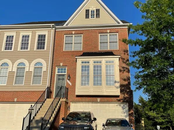 6933 Stanwick Sq, Gainesville, VA 20155