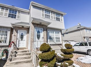 26 Deborah Loop, Staten Island, NY 10312