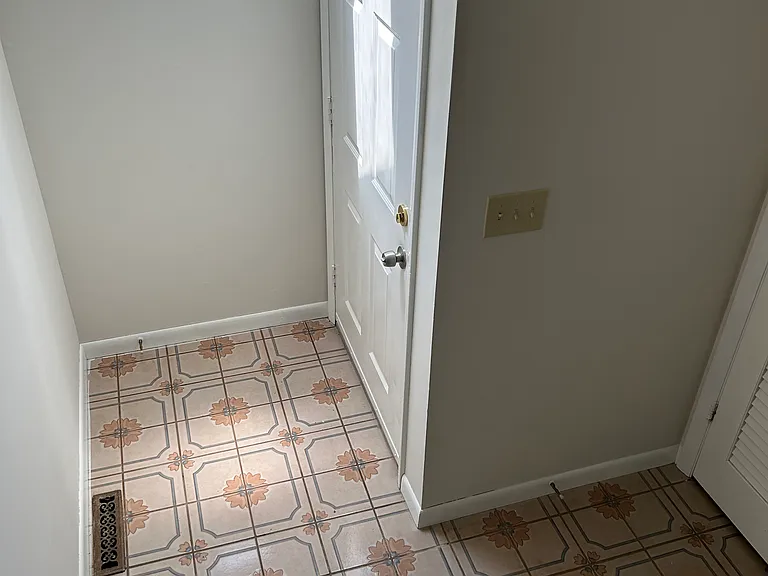 124 Skyview Dr #124 — Photo 2