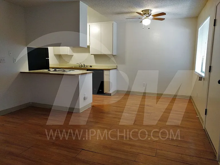522 Nord Ave #15 — Photo 7