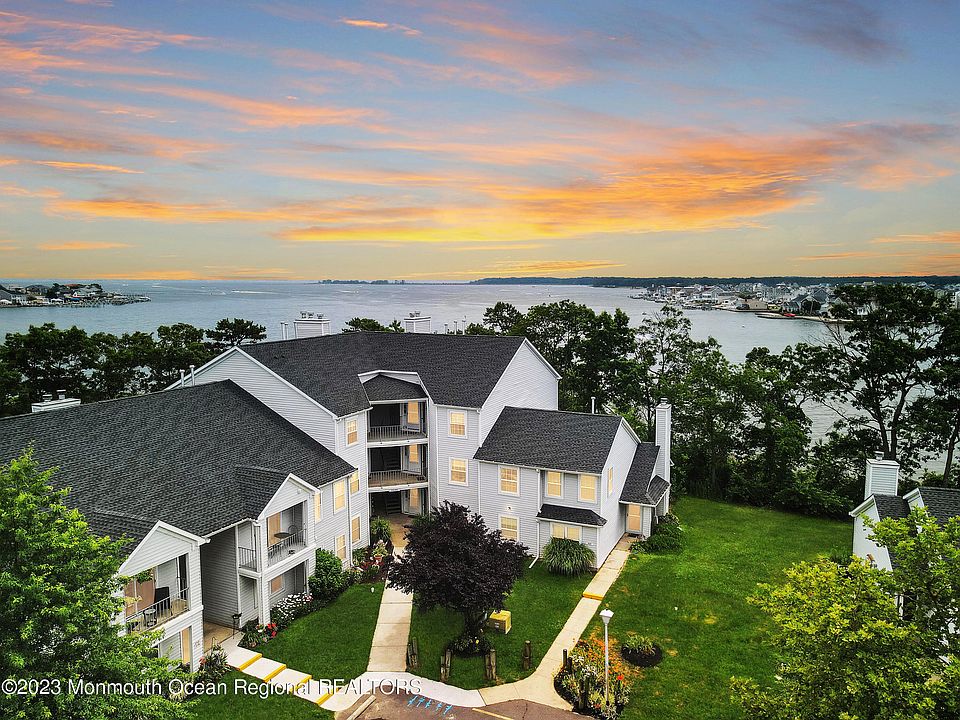 1st image of 220 Waters Edge Drive
