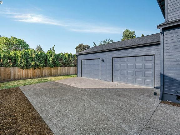 2nd image of 10618 SW Garden Park Pl