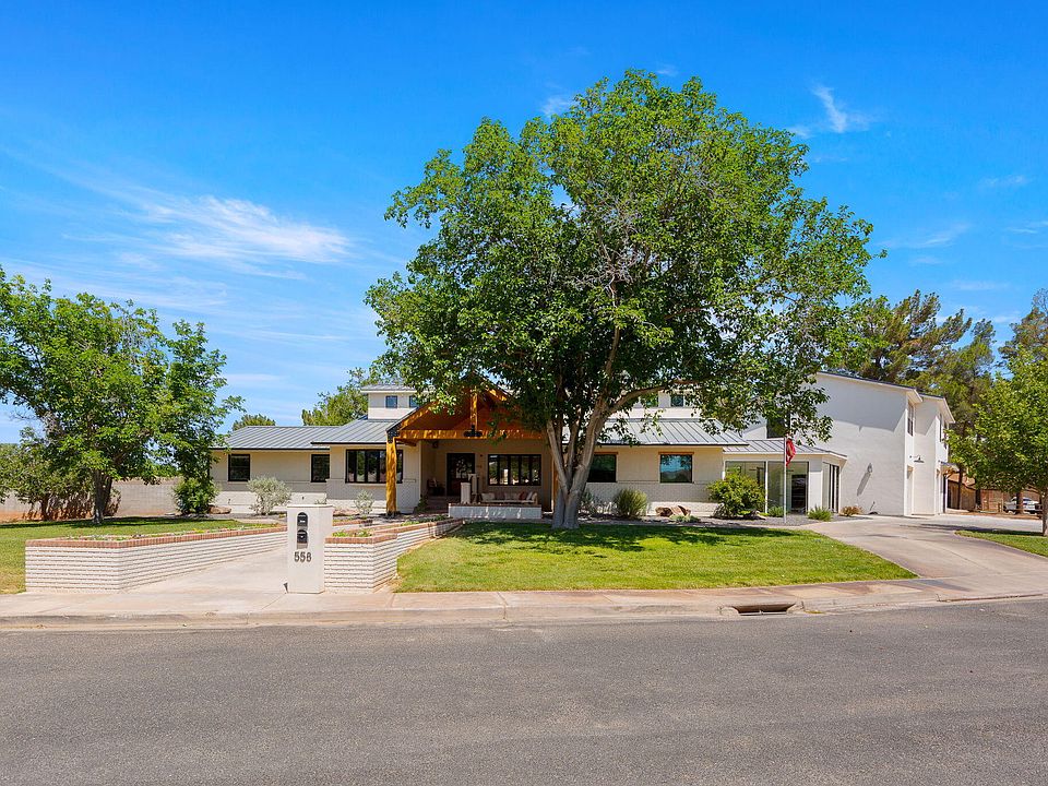 1st image of 558 W Del Mar Dr