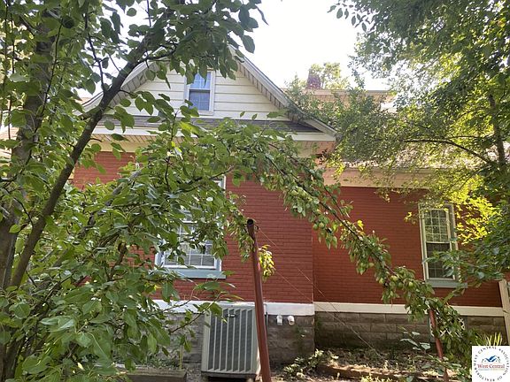 5th image of 500 N Stewart Ave