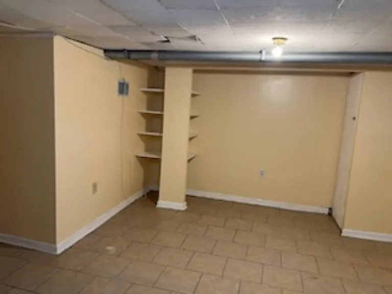 728 Walnut St — Photo 9