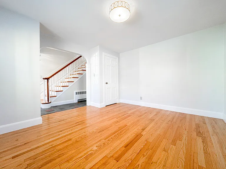 40 Walter St — Photo 15