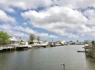 127 E Susquehanna Dr, Little Egg Harbor, NJ 08087