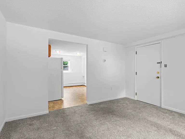 21 Groton St #5 — Photo 4