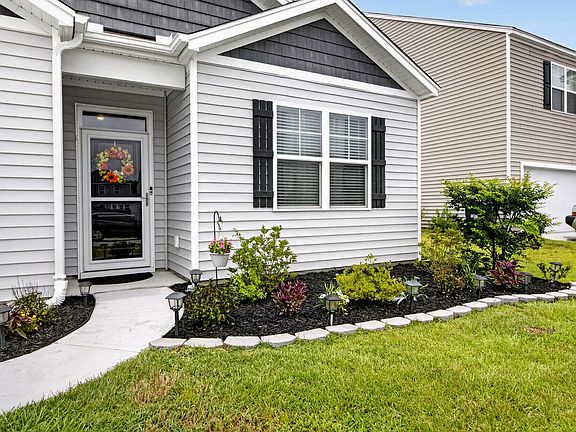3rd image of 160 Lagoona Dr
