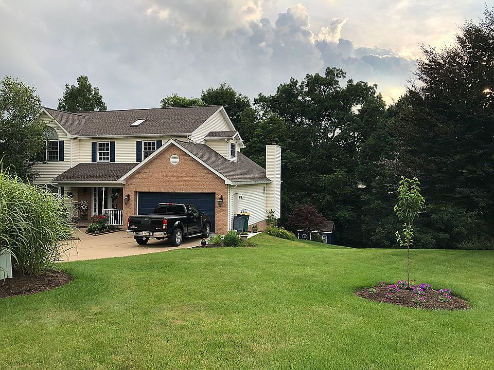 2nd image of 412 Fairborough Ct