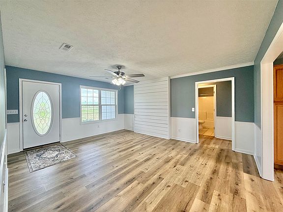 2nd image of 8550 Bowling Green Rd