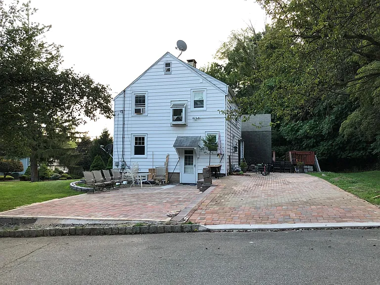 Passaic Valley Rd — Photo 18