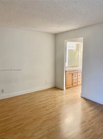 159 Lakeview Dr #204 — Photo 14