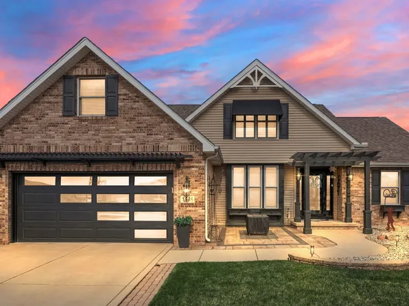 5848 Wildrose Ln, Schererville, IN 46375