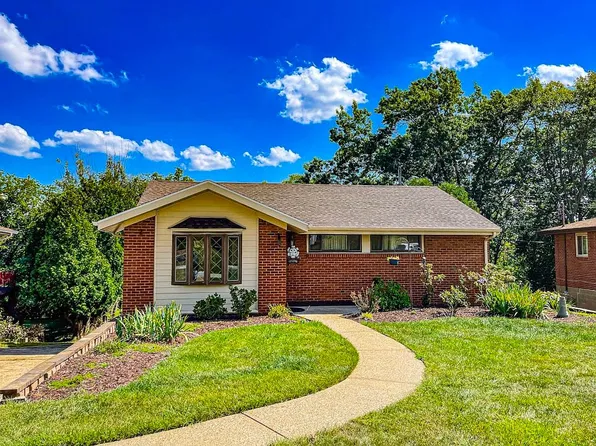 361 Ryan Dr, Pittsburgh, PA 15220