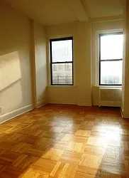 Rented by Siderow Residential Group
