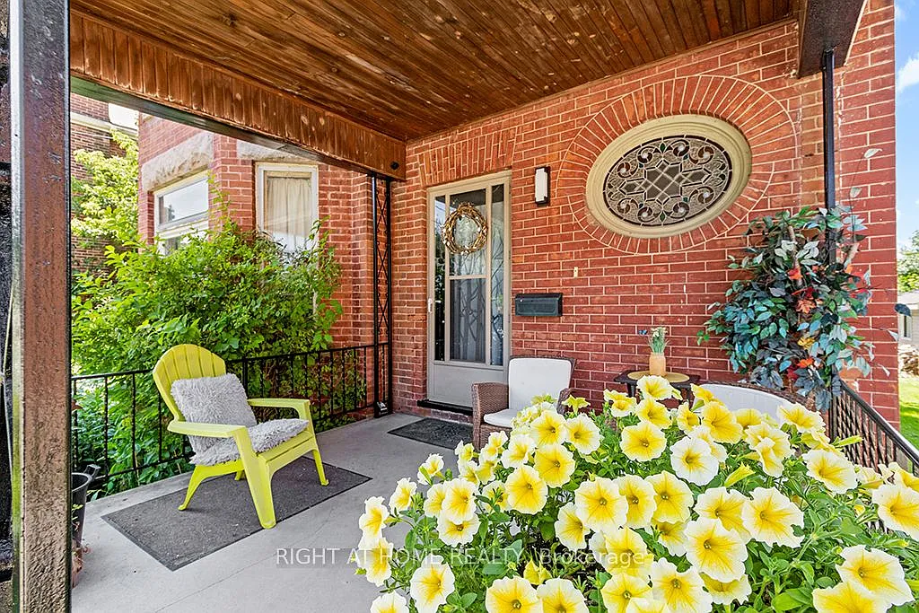 2 bed, $1,800 — Photo 2