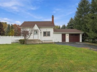1494 Como Park Blvd, Depew, NY 14043