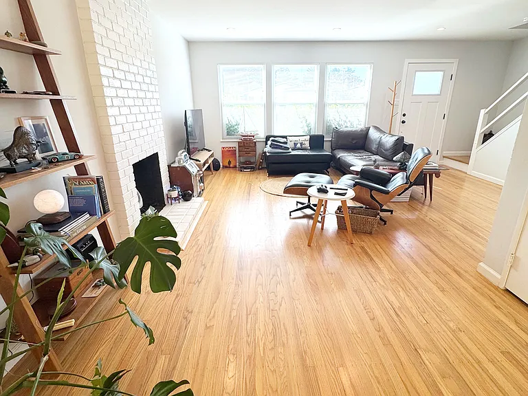 641 Foothill Dr — Photo 15