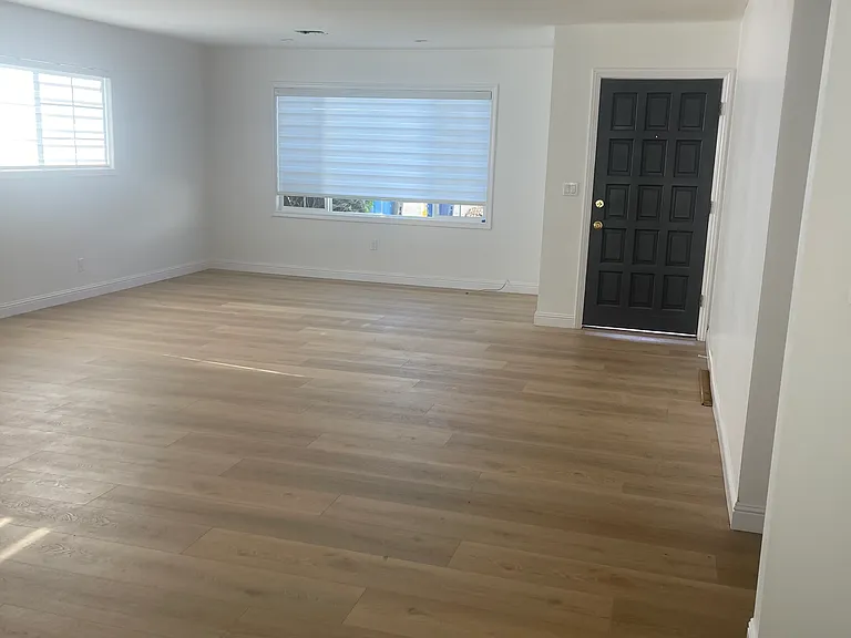 22620 Mobile St — Photo 4