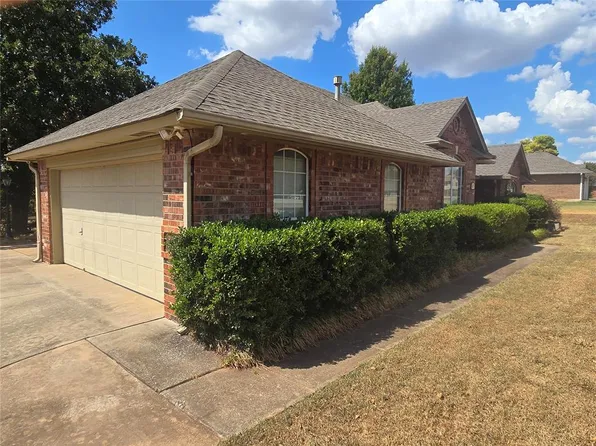 6417 Saddleback Dr, Oklahoma City, OK 73150