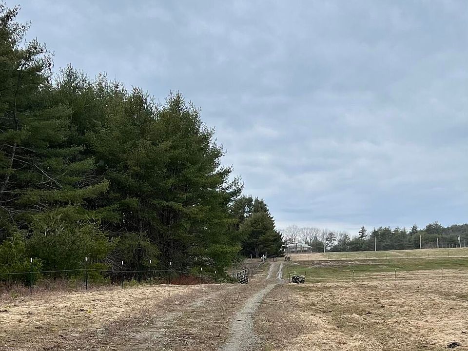 2nd image of 742 East River Road