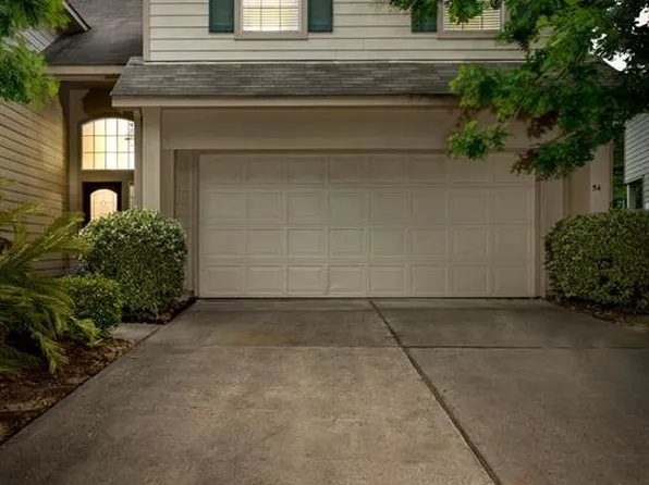 54 E Burberry Cir, Conroe, TX 77384