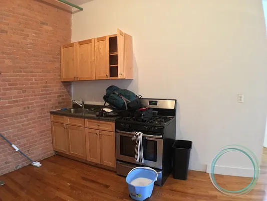 Rented by GTM Property Group  | media 12