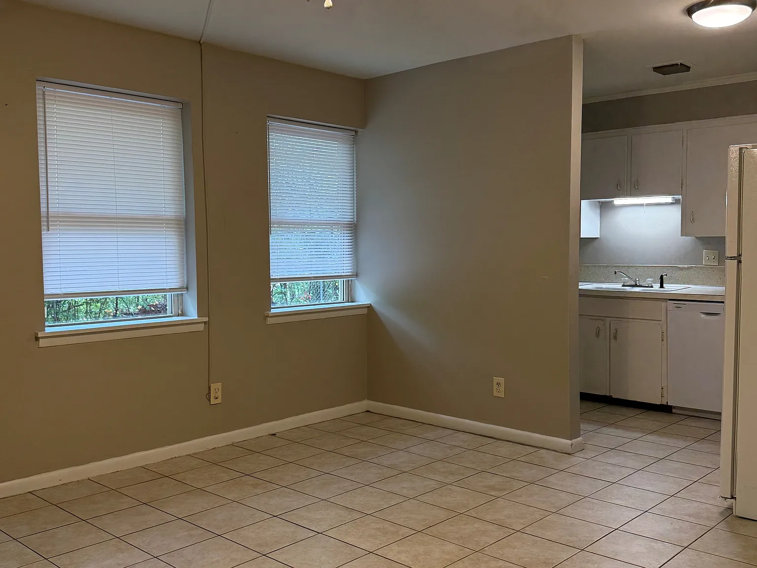 4801 Hickory Avenue - 4 — Photo 2